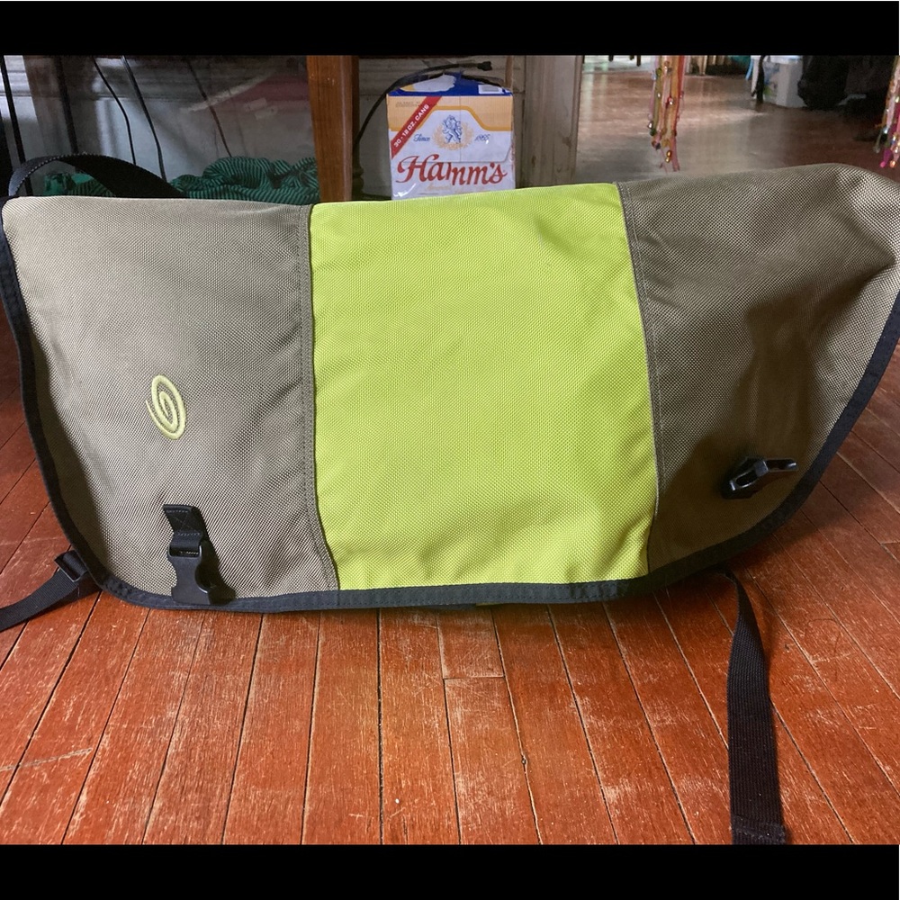 Large green Timbuk2 messenger bag